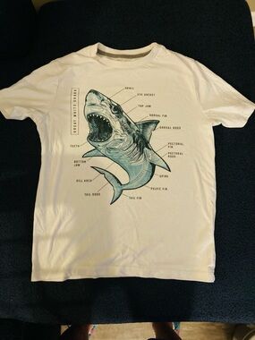 Shark Anatomy Graphic T-Shirt - White with Teal Shark old navy 10/12